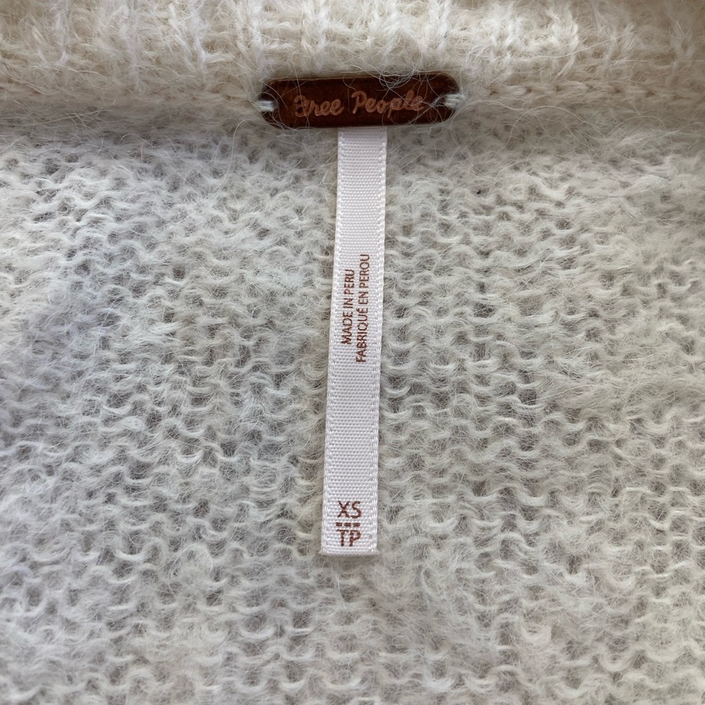 Free People Alpaca XS Angelic Sweater - Picture 5 of 13